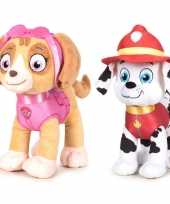 Paw patrol knuffels set van 2x karakters skye en marshall 27 cm hond